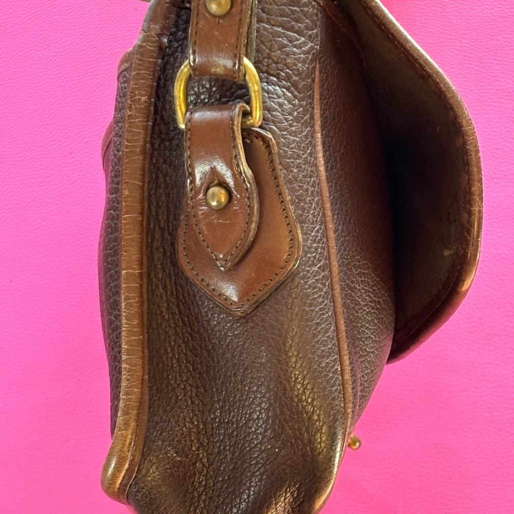 Dooney & Bourke toggle Flap Shoulder Bag AWL Leather USA made Brown Vintage - Picture 4 of 11
